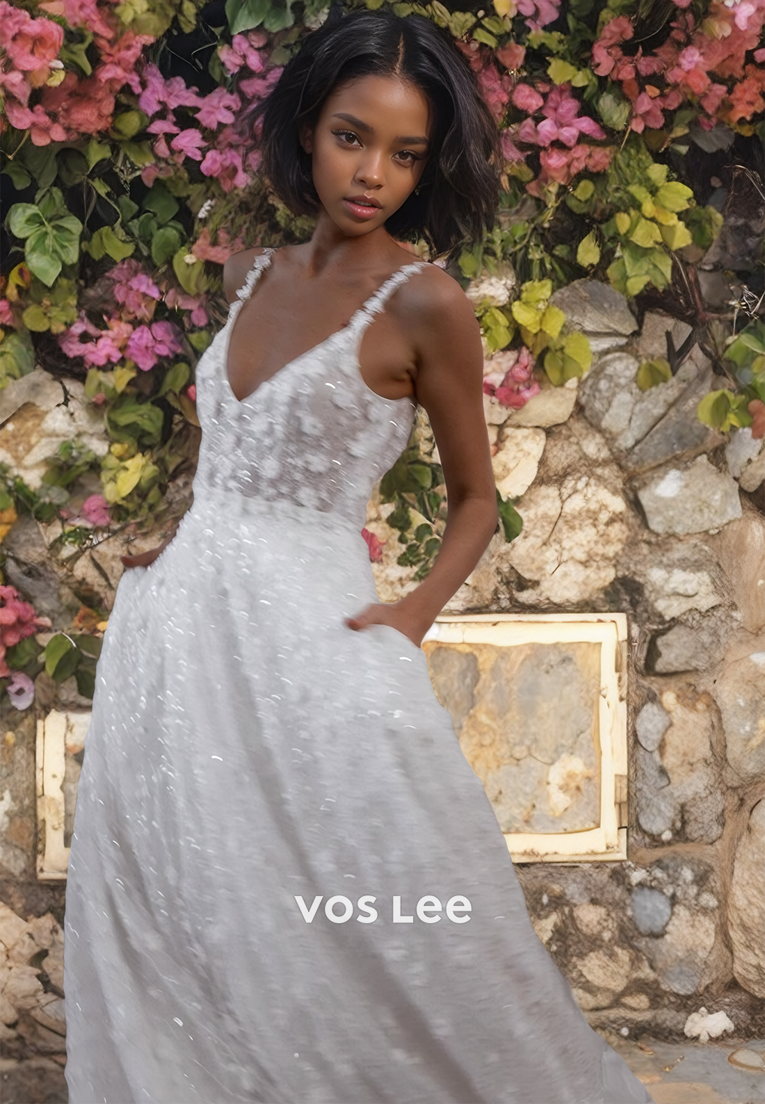 Gorgeous Lace Spaghetti Straps Formal Wedding Dress V-Neck Backless Bridal Dresses