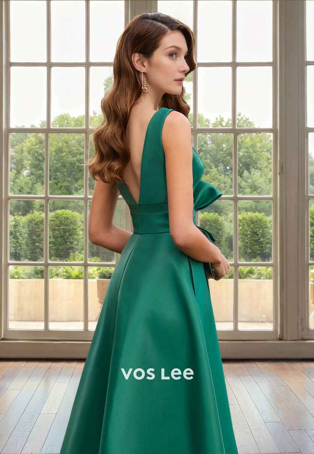 A-Line Satin Modest Straps Mother of the Bride Dress V Neck Floor Length Backless Cocktail Dresses