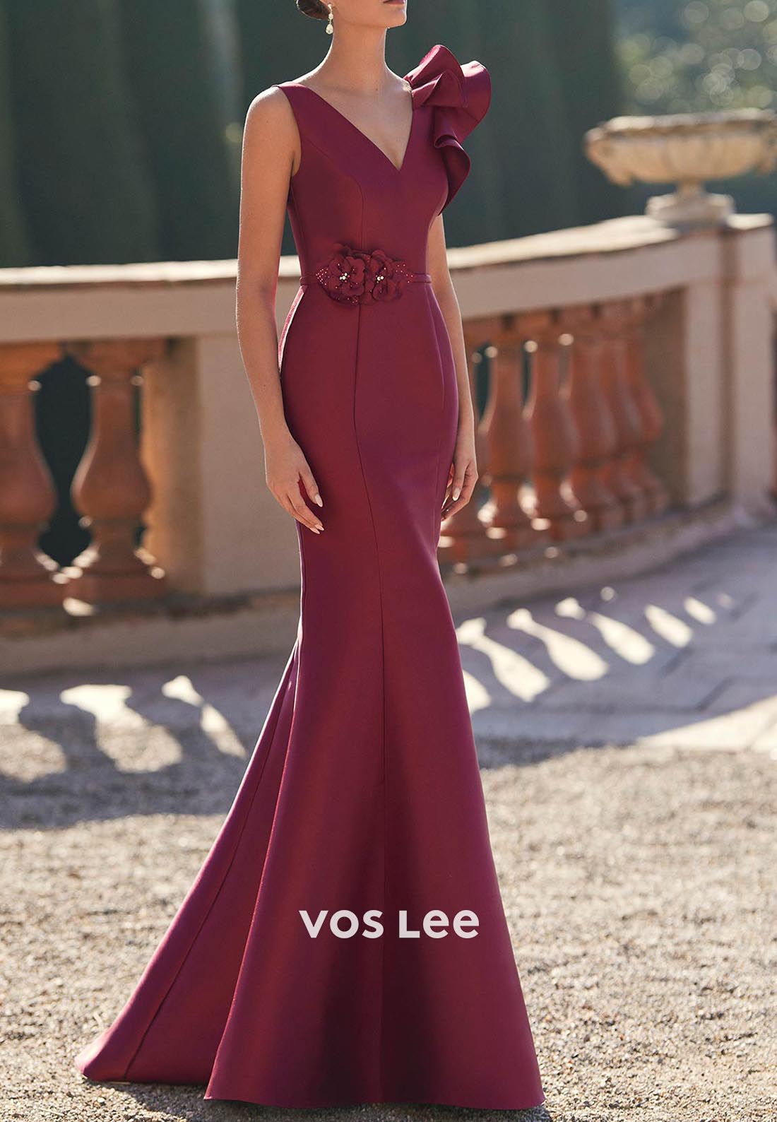 Classic & Timeless V Neck Flowers Mermaid Mother of Bride Dresses with Sweep Train