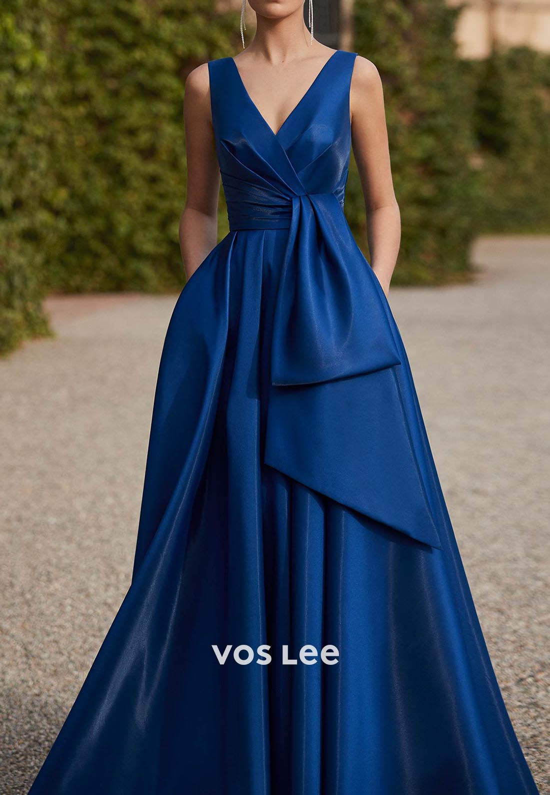 A-Line V Neck Pleated Bowknot Floor-Length Mother of Bride Dresses with pocket