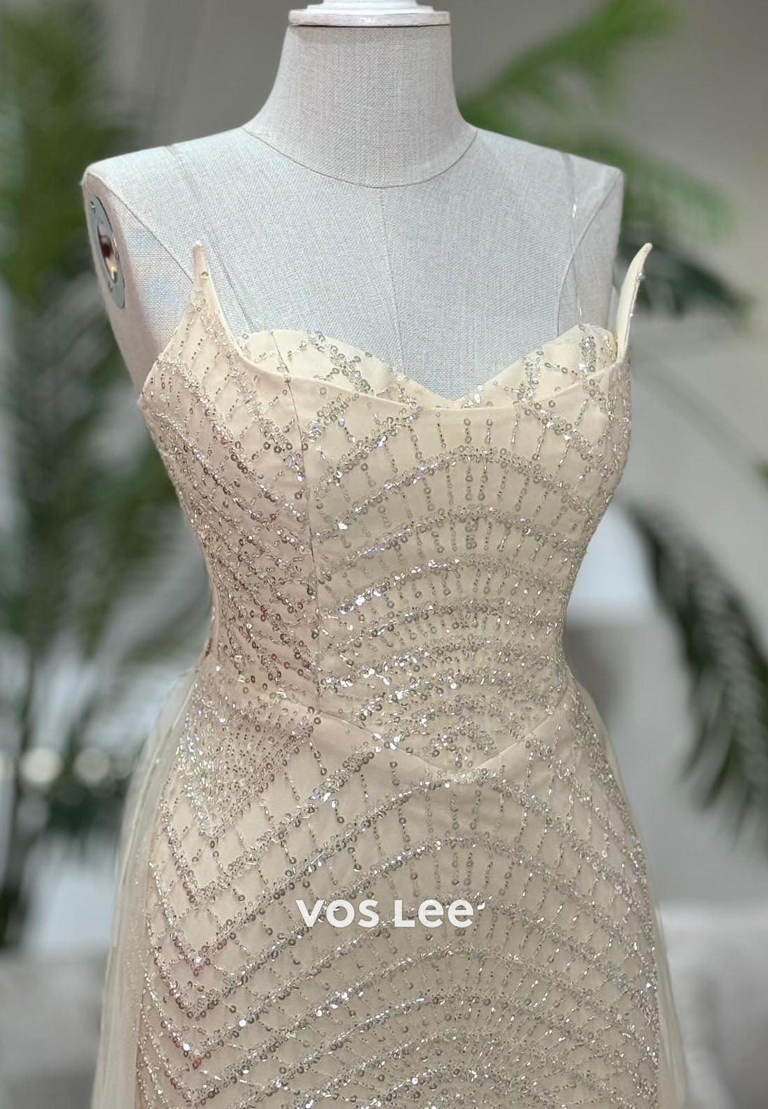 Champagne Sequins Sheath Sleeveless Prom Gown Sweetheart Gown