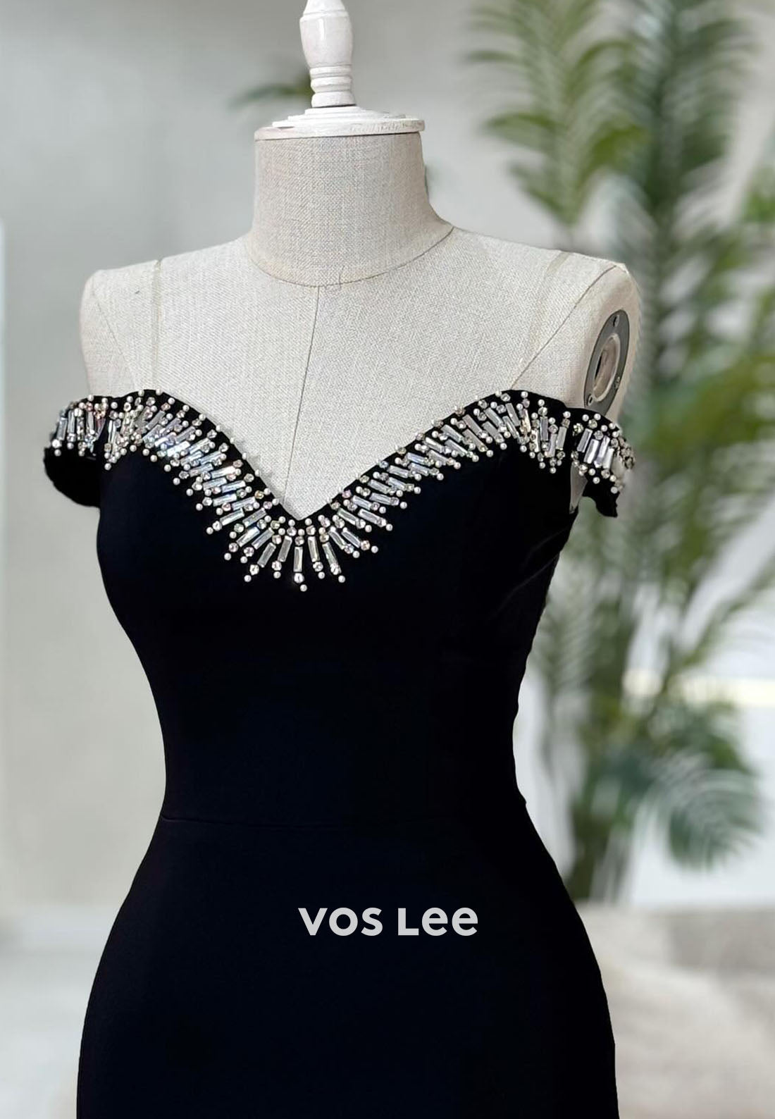 Elegant Black Satin Sheath Sleeveless Prom Gown Ceystals Gown