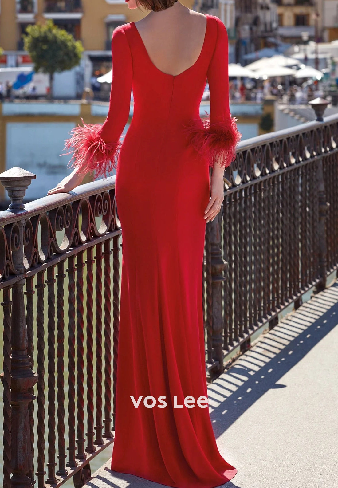 Red V Neck 3/4 Sleeve Feather Mermaid Mother of Bride Dresses