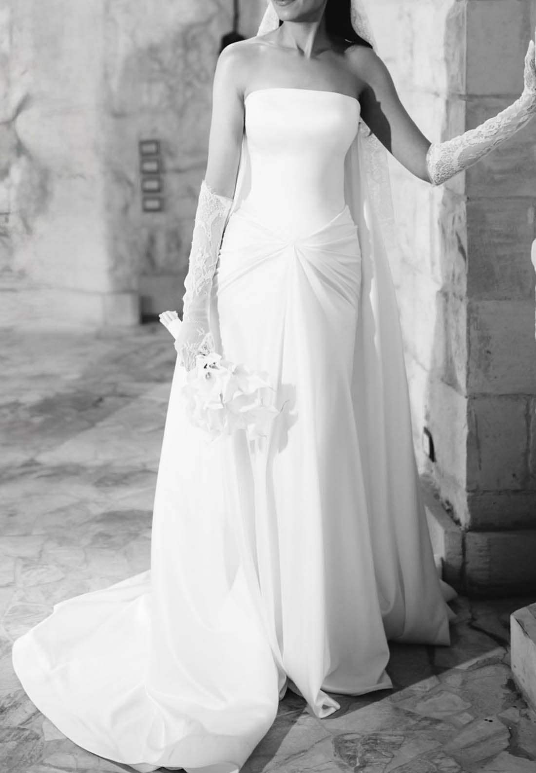 Simple Sleeveless Strapless Ruched Wedding Dress