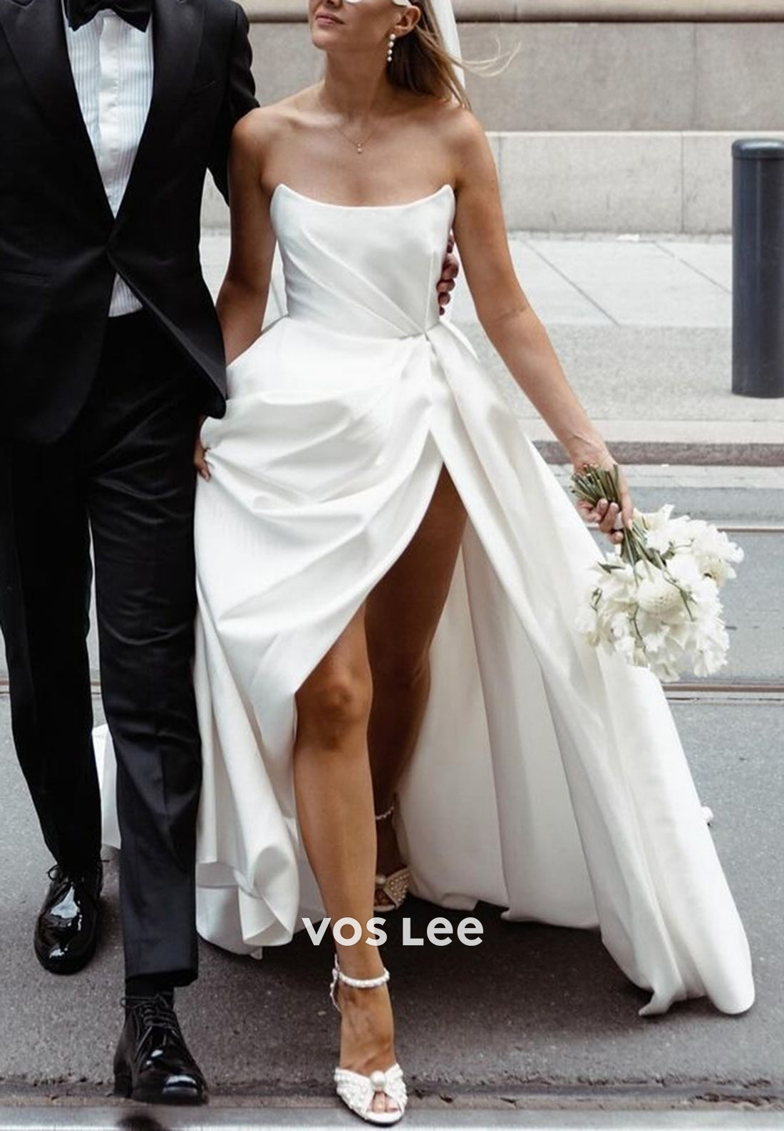 A-Line Strapless Beach High Split Pleated Wedding Dresses with Court Train