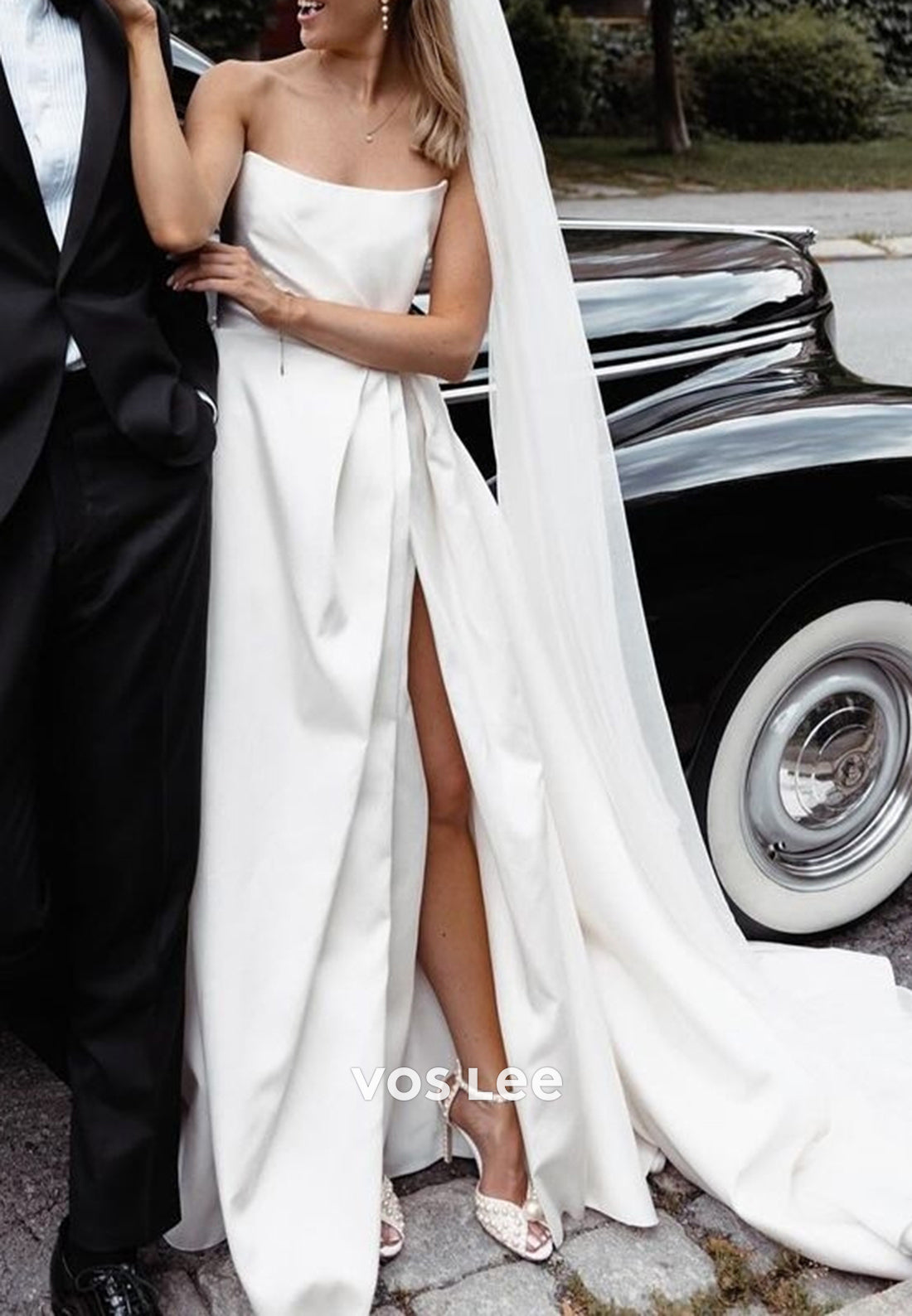 A-Line Strapless Beach High Split Pleated Wedding Dresses with Court Train