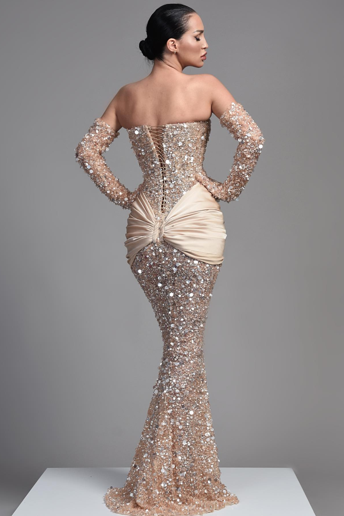 Beautiful Sequins Strapless Evening Dress Half Sleeves Gloves