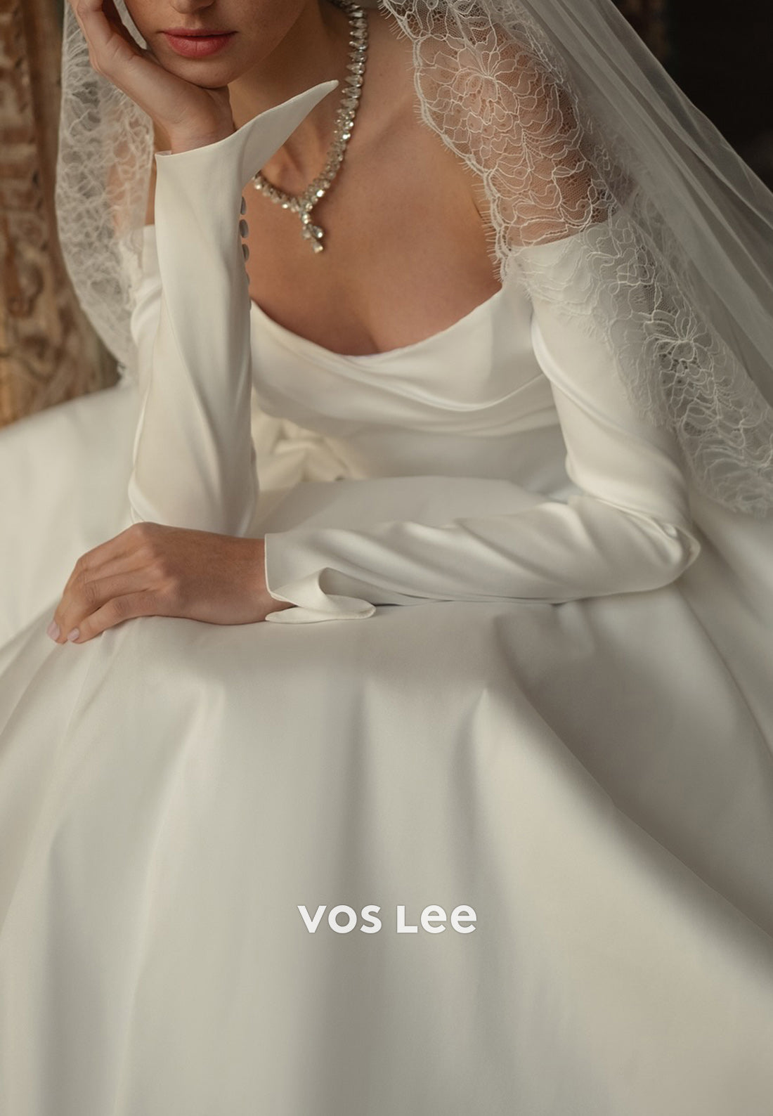 Elegant & Luxurious A-Line Long Sleeve Sweetheart Pleated Wedding Dresses with Chapel Train