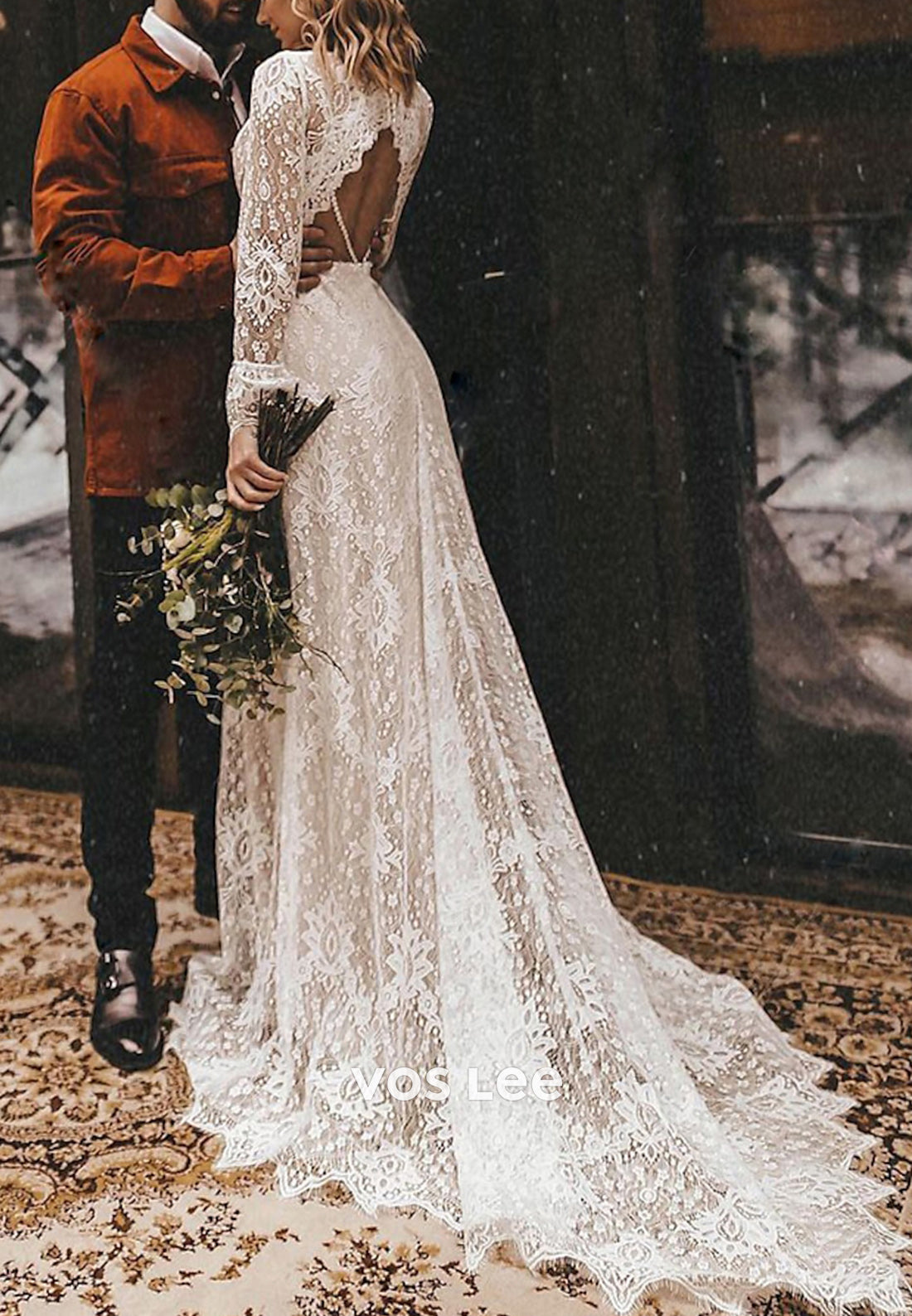 Long Sleeve V Neck Appliques Lace Beach Sheath Wedding Dresses with Sweep Train