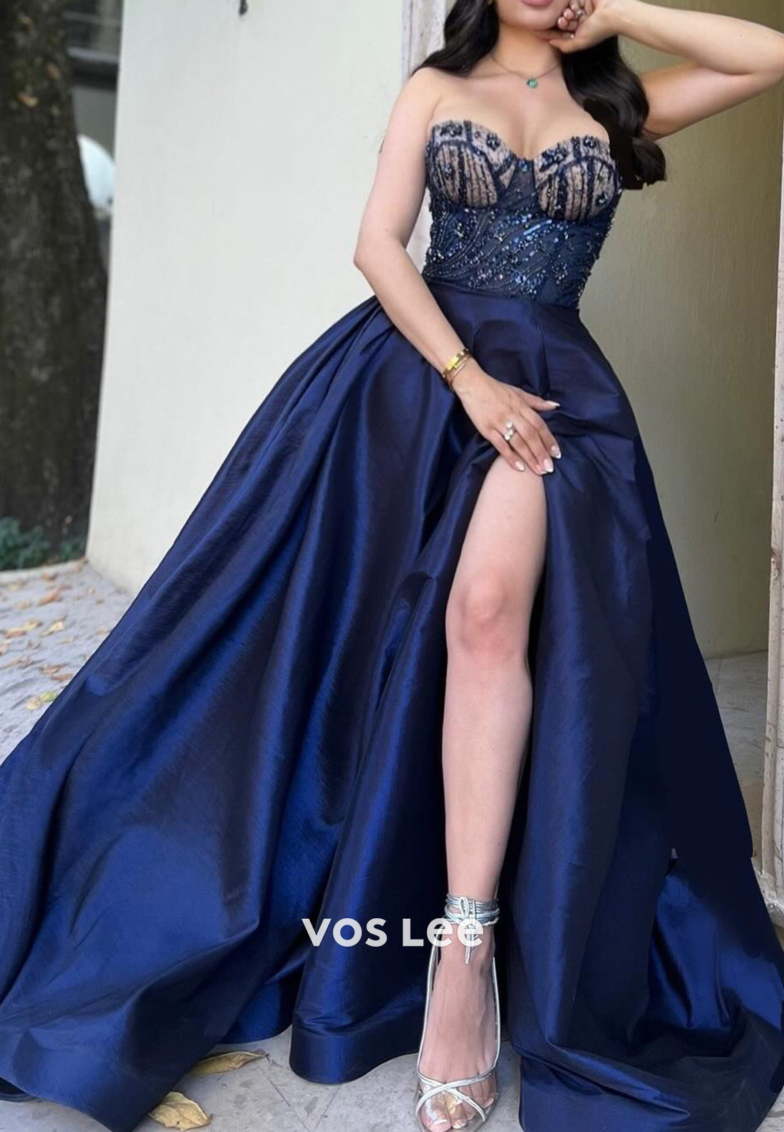 A-Line Sequined Sweetheart Pleated High Slit Evening Dresses with Chapel Train