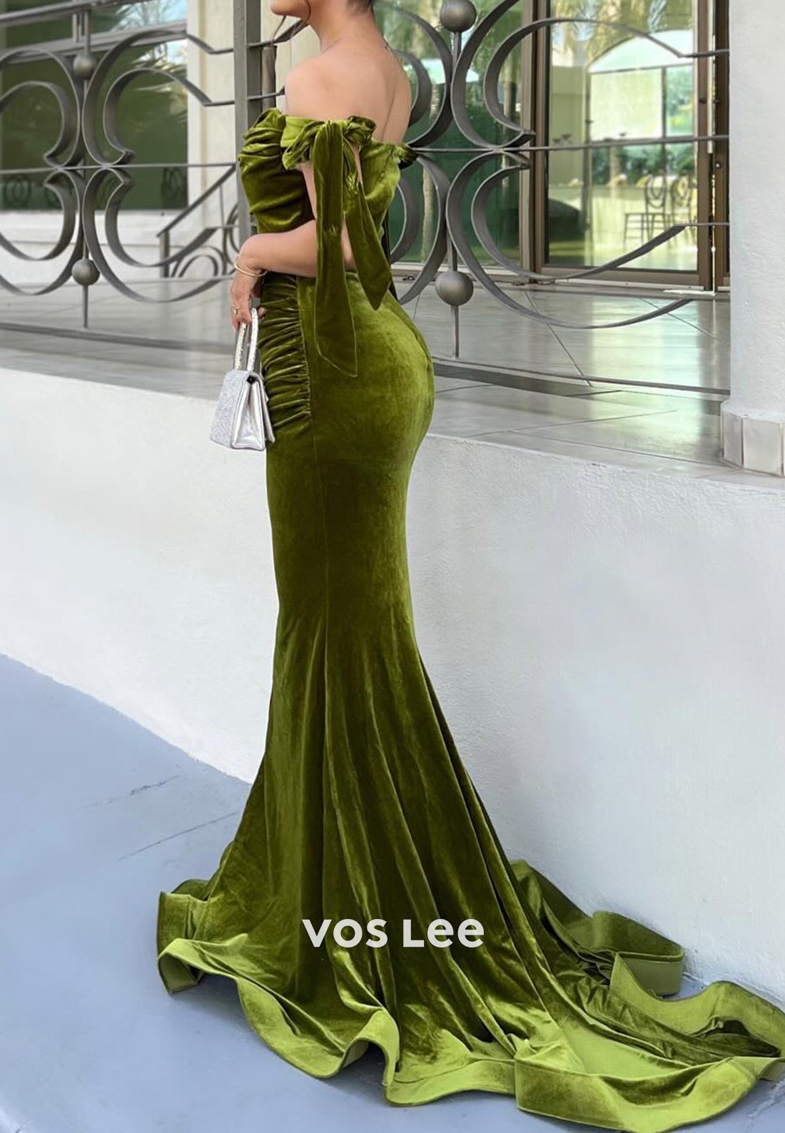 Off the Shoulder Pleated Bowknot Mermaid Velvet Evening Dresses with Sweep Train