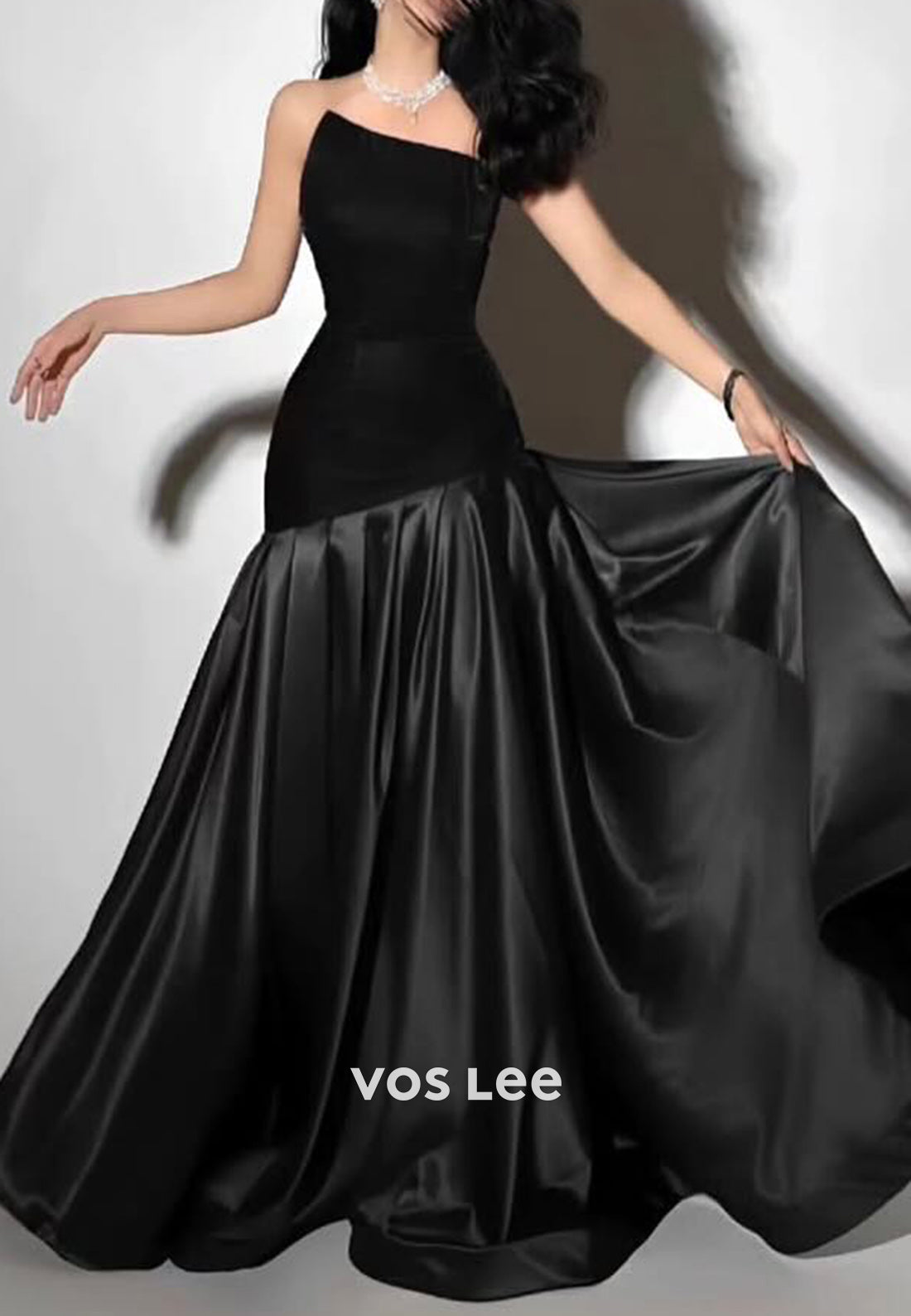 Chic & Modern A-Line Asymmetrical Neck Pleated Empire Waist Evening Dresses