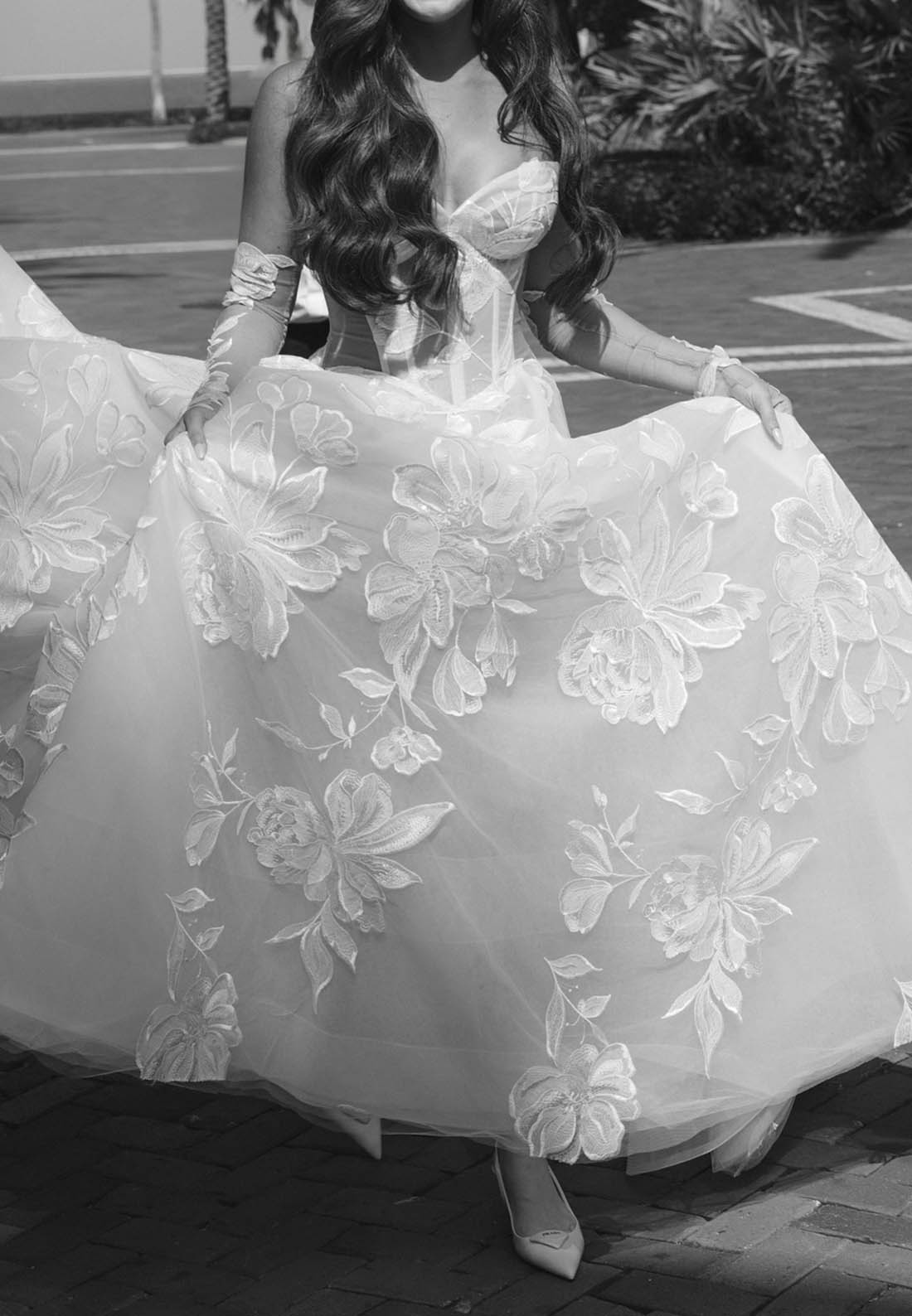 Charming A-Line Sweetheart Lace Wedding Dress