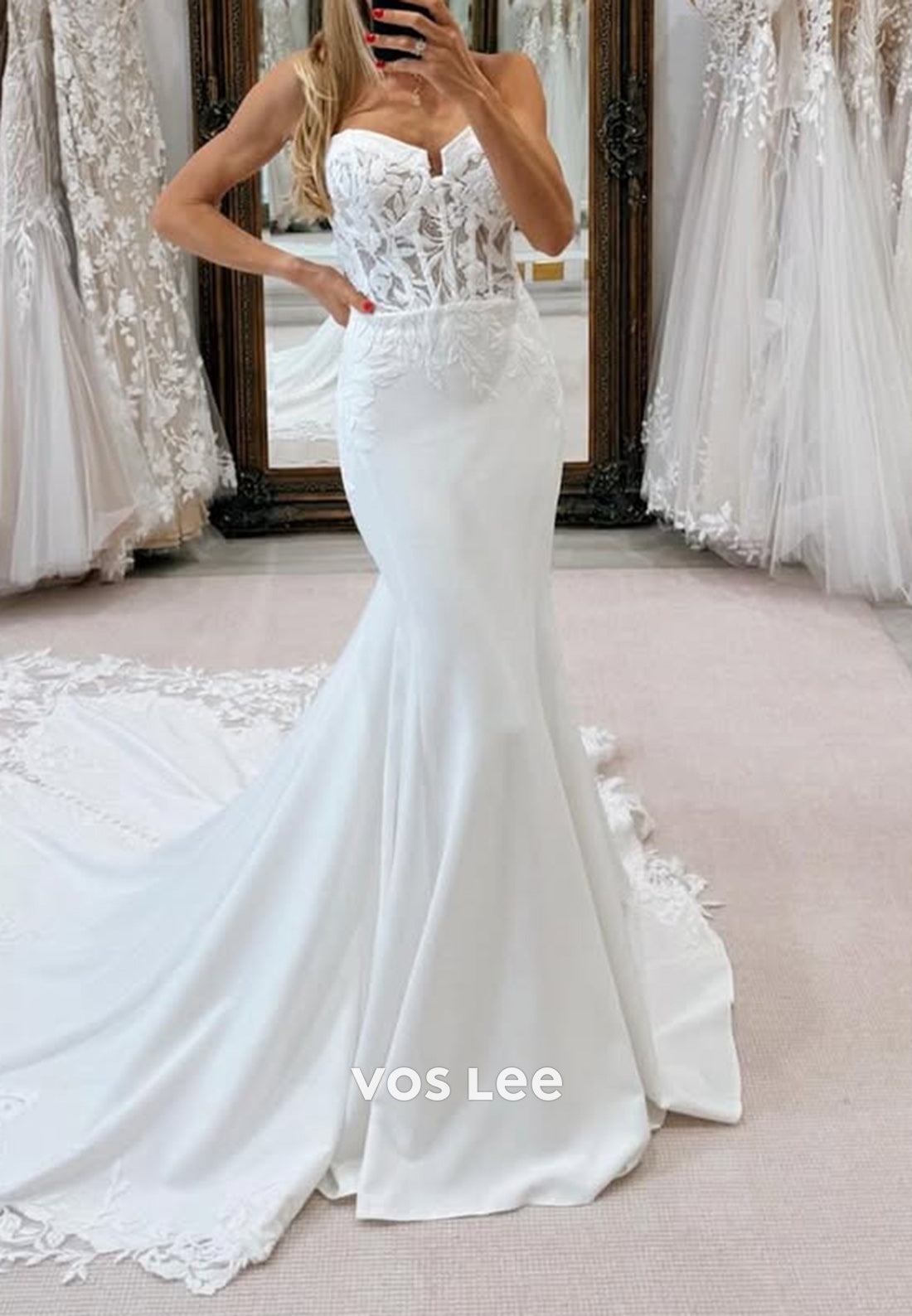 Strapless Sweetheart Appliques Lace Mermaid Wedding Dresses with Court Train