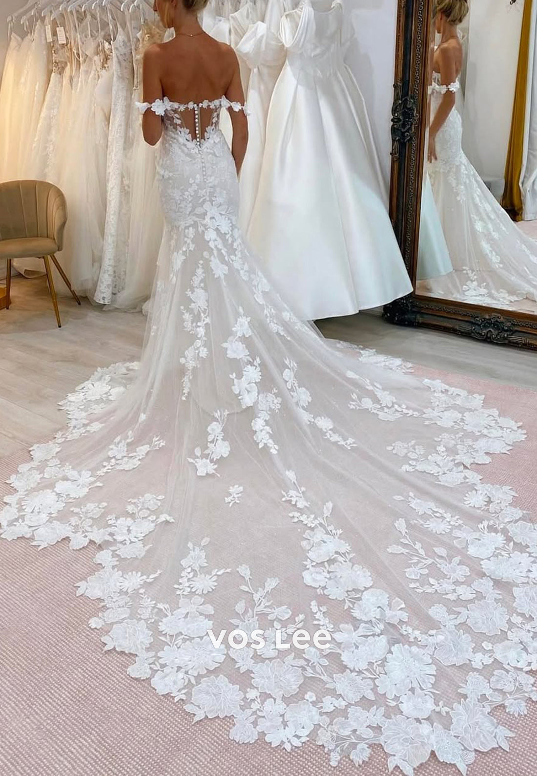 Spaghetti Straps Sweetheart Appliques Lace Mermaid Wedding Dresses with Court Train