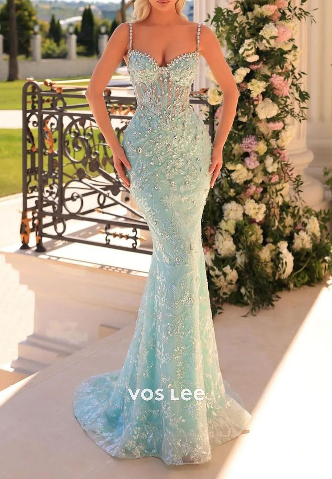 Spaghetti Straps Floor-Length Appliques Lace Mermaid Evening Dresses with Sweep Train