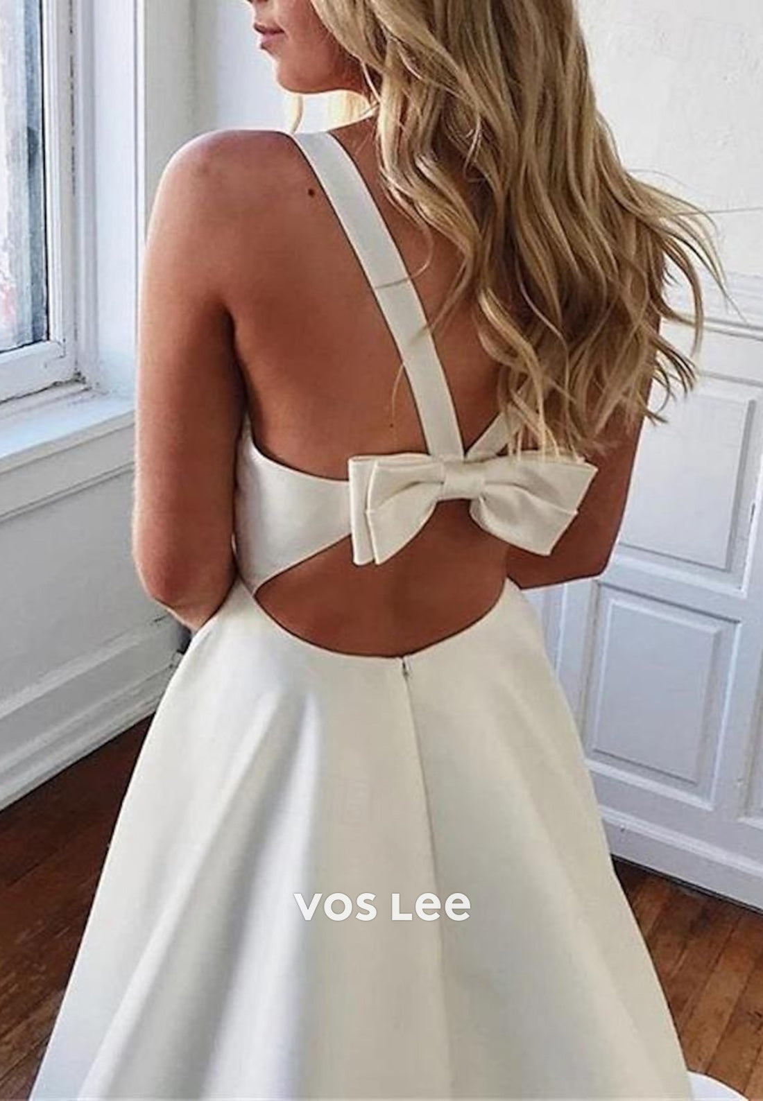 Gorgeous & Charming A-Line V Neck Bowknot Beach Wedding Dresses with Court Train
