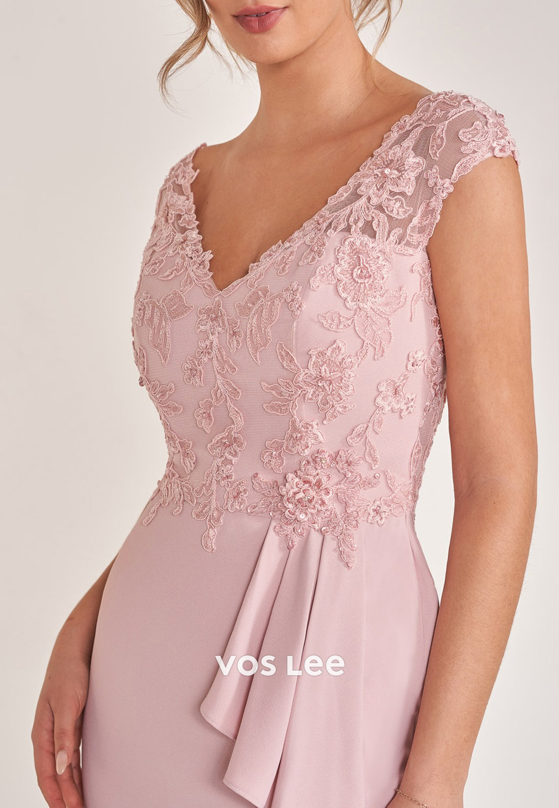 Cap Sleeves V Neck Appliqued Ruched Sheath Mother of Bride Dresses with Side Spilt