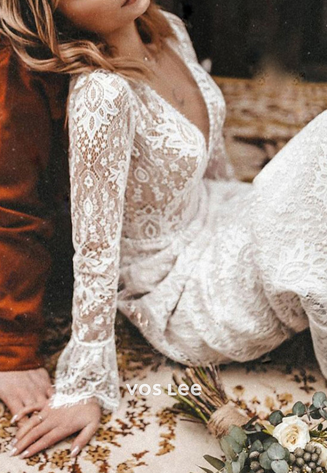 Long Sleeve V Neck Appliques Lace Beach Sheath Wedding Dresses with Sweep Train