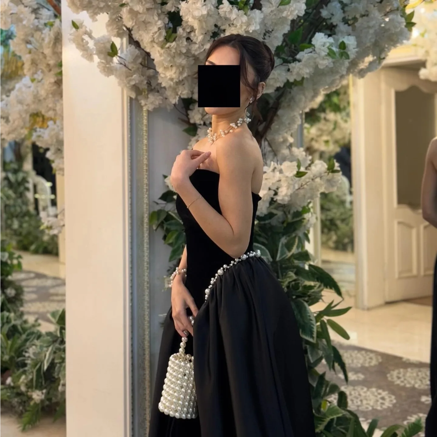 A-Line Pearl Tube Top elegance Black Formal Dresses with Sweep Train
