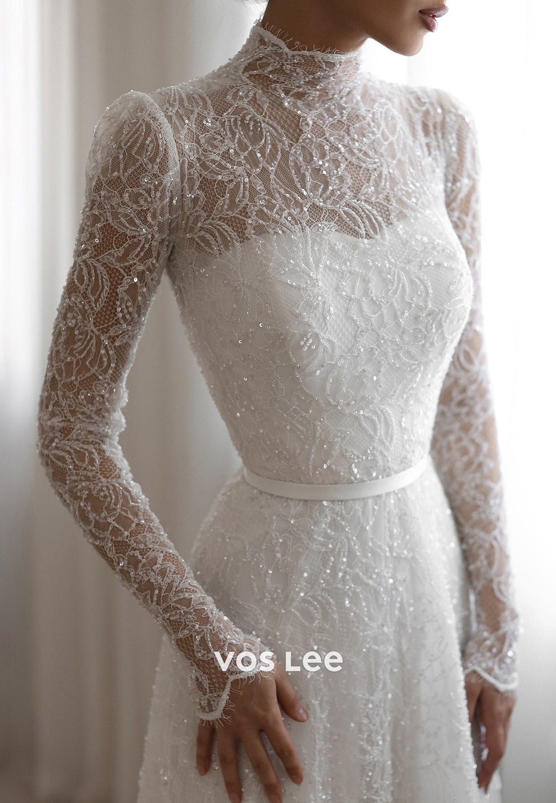Fully Beaded Appliques Lace Sheath Wedding Dresses with Court Train