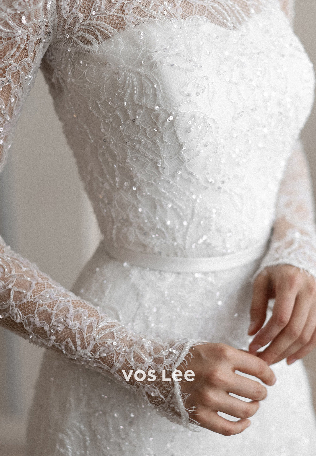 Fully Beaded Appliques Lace Sheath Wedding Dresses with Court Train