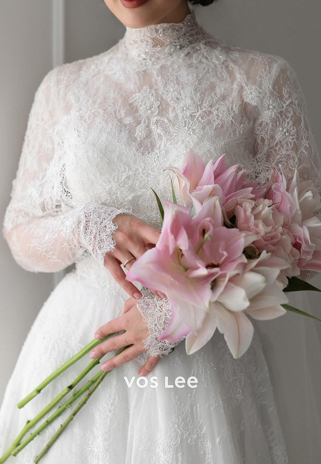 Appliques Lace Pearl Long Sleeve Illusion Neck Wedding Dresses with Court Train