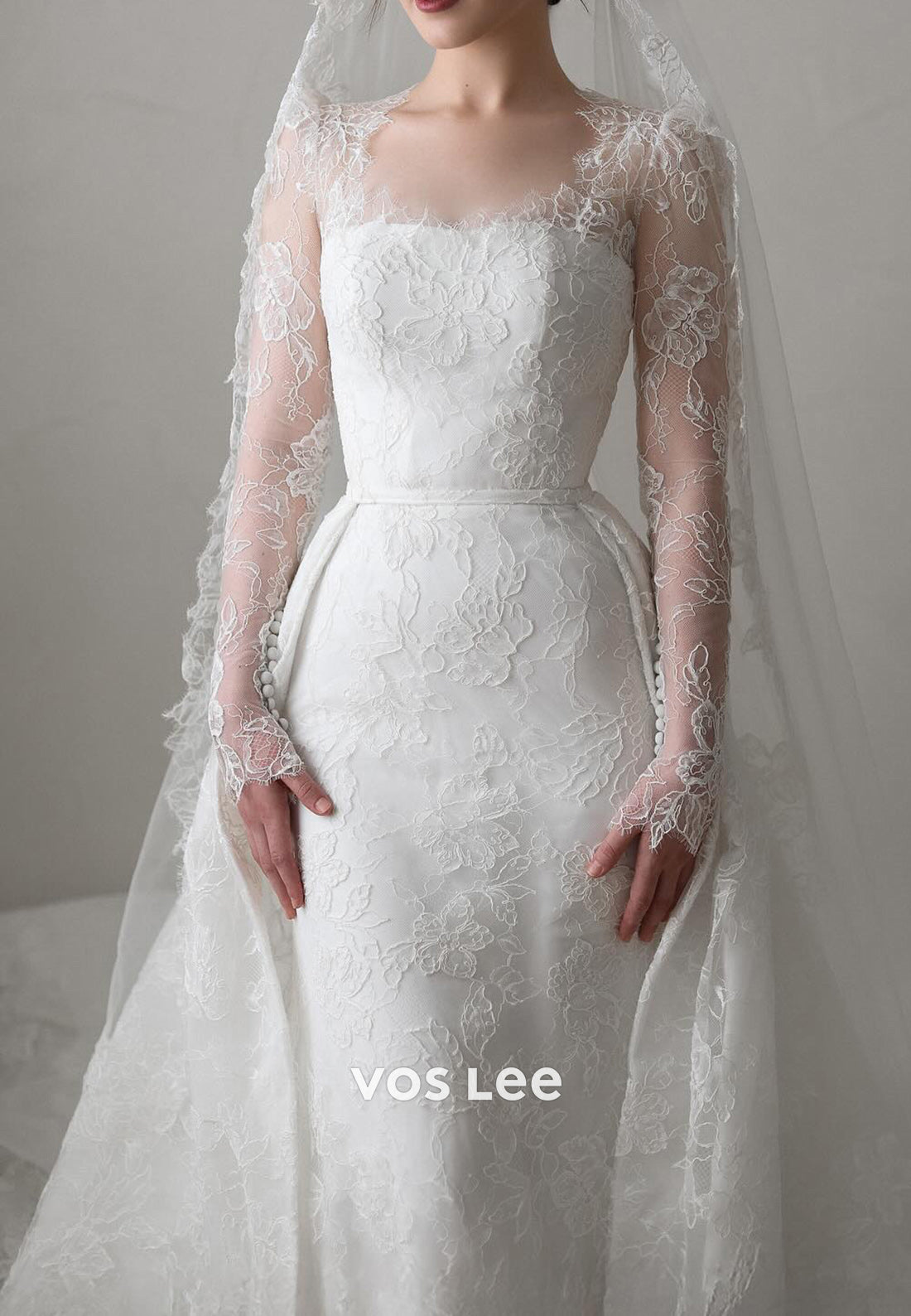 Long Sleeve Scoop Appliques Lace Mermaid Wedding Dresses with Court Train