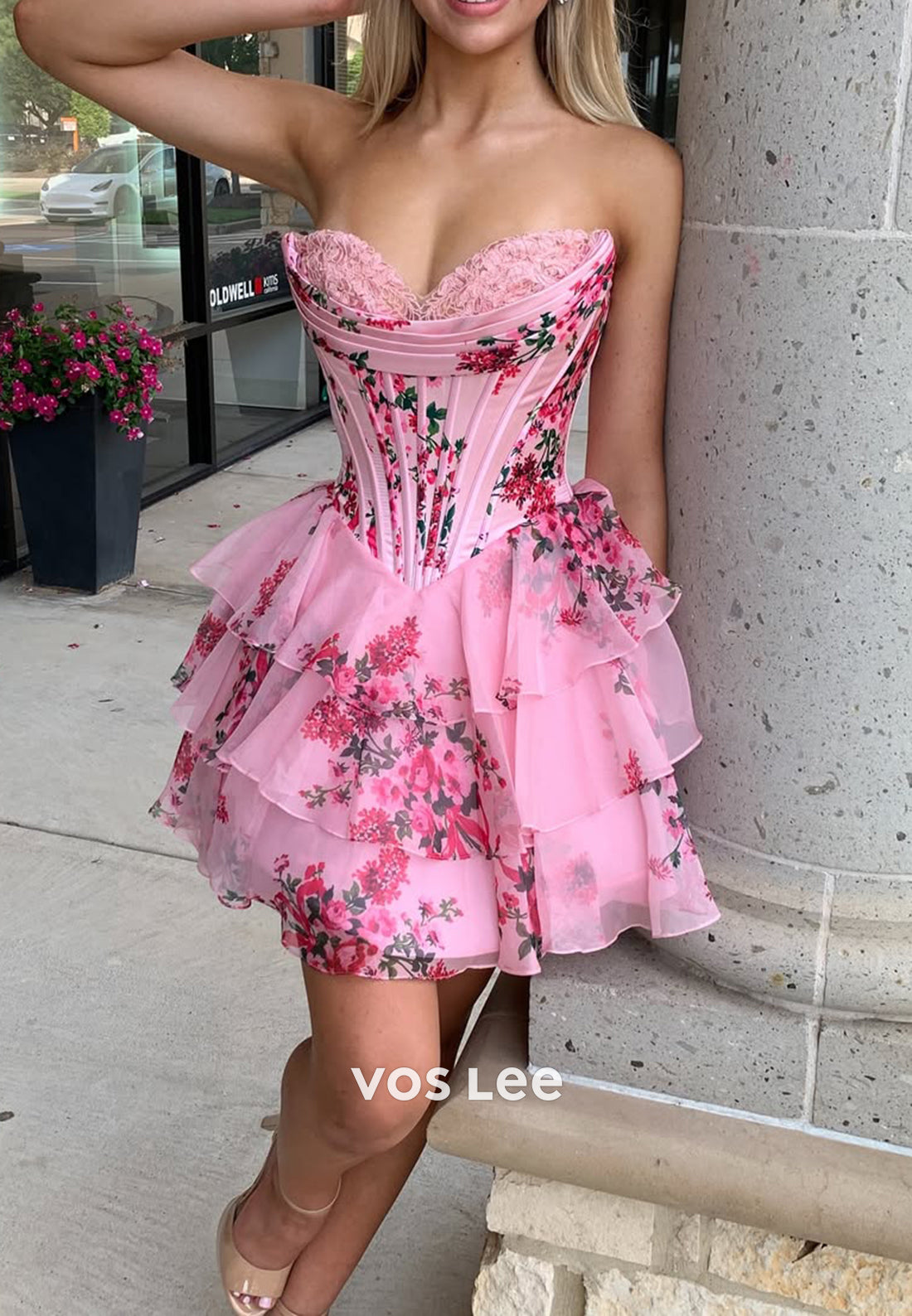 A-Line Strapless Sweetheart Appliqued Tiered Homecoming Dresses