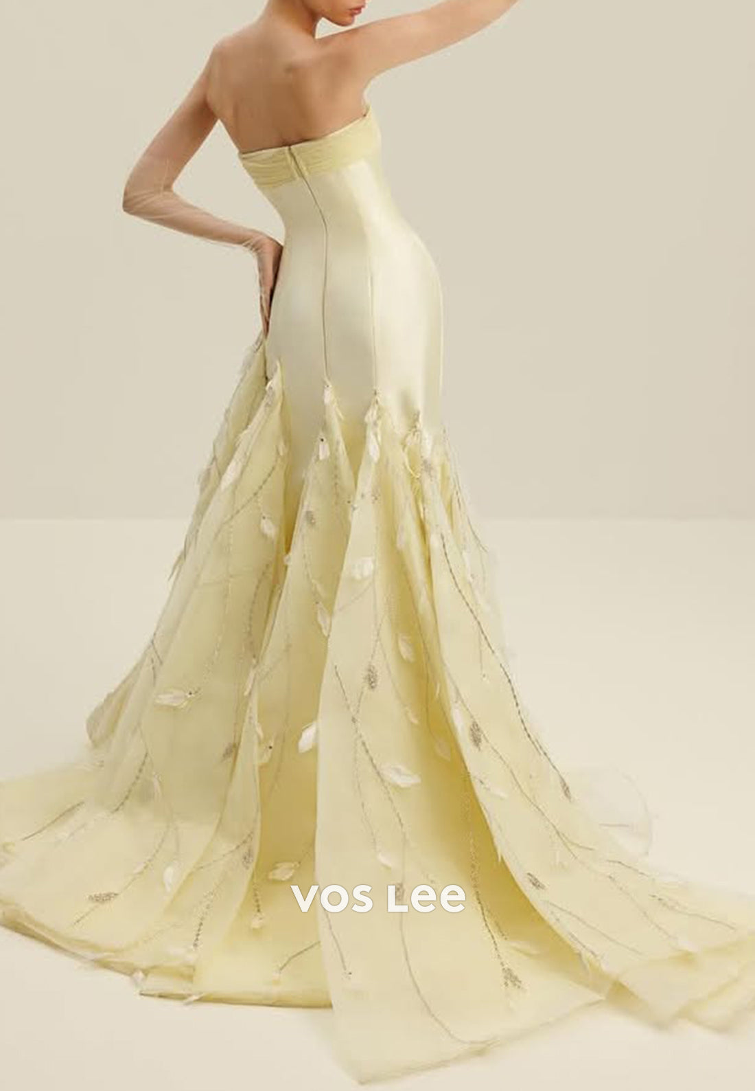 Glamorous & Dramatic Strapless Pleated feather Mermaid Evening Dresses with Court Train