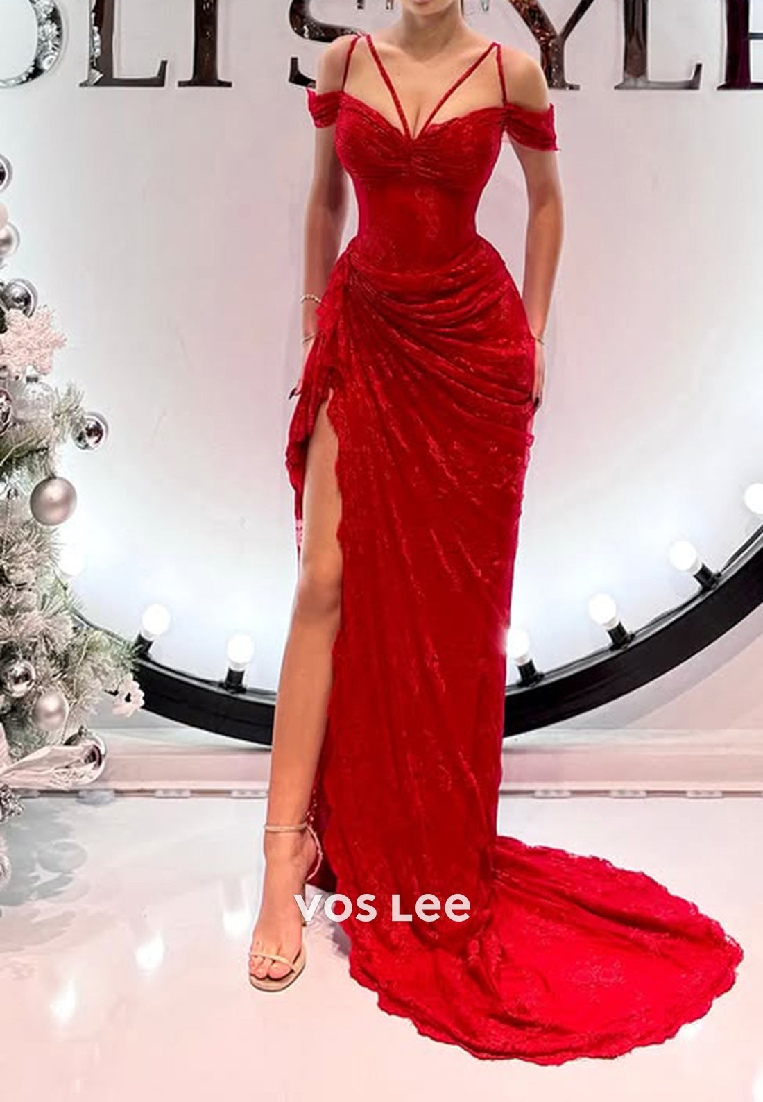 Fitted Red Lace Applique Spaghetti Straps High Slit Evening Prom Dress
