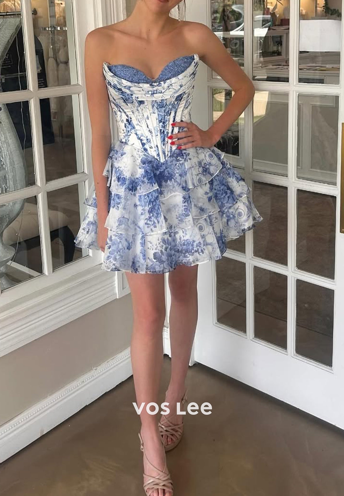 A-Line Strapless Sweetheart Appliqued Tiered Homecoming Dresses