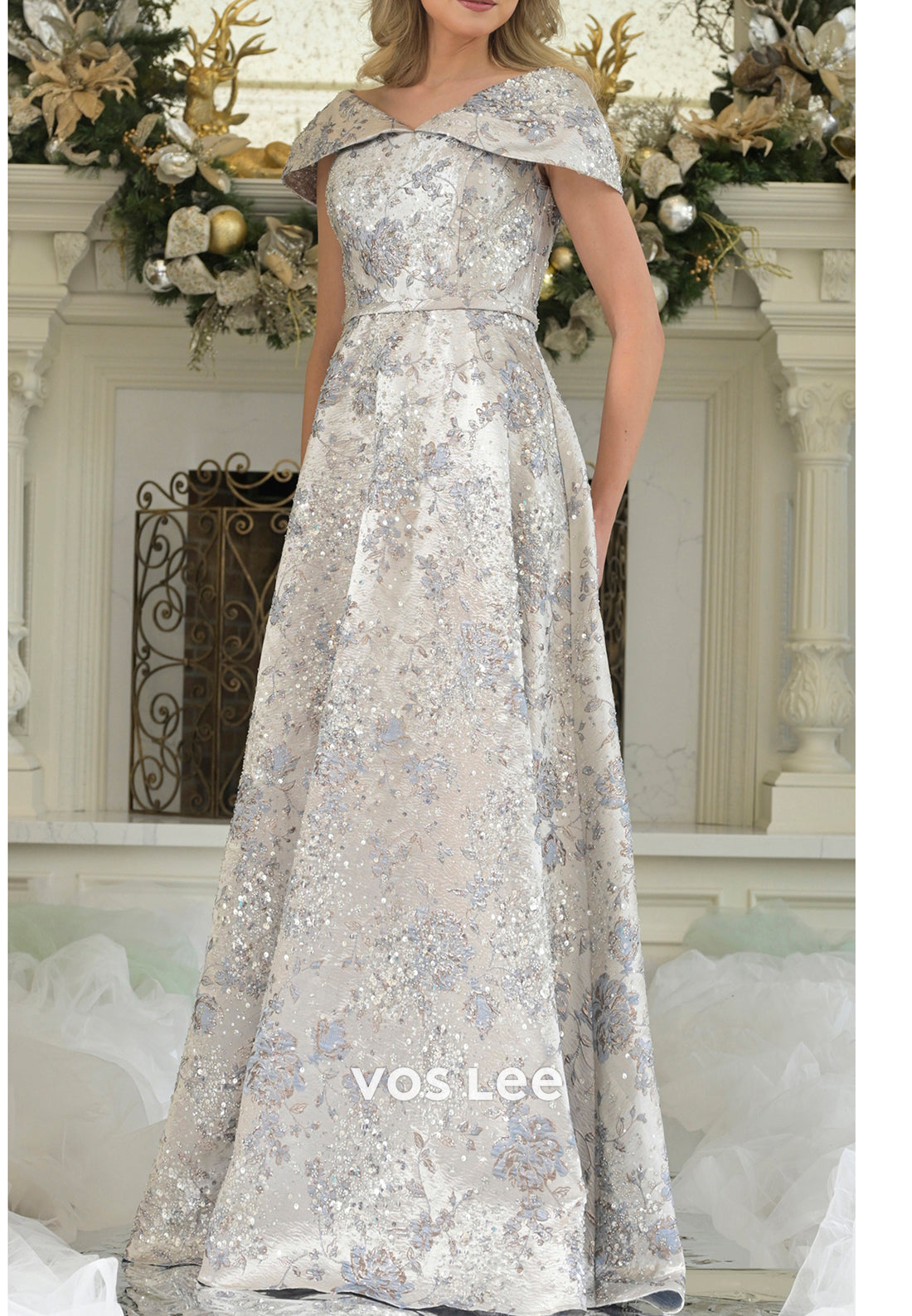 A-Line Cap Sleeves V Neck Floral Embellished Pleated Mother of Bride Dresses