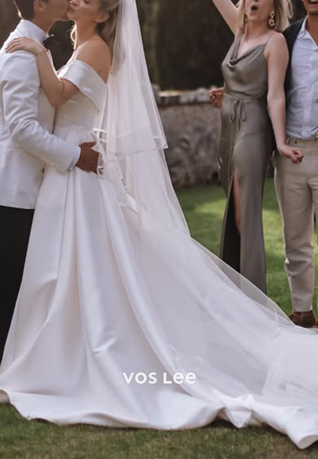 A-Line Criss-Cross Straps Off the Shoulder Beach Pleated Wedding Dresses with Chapel Train