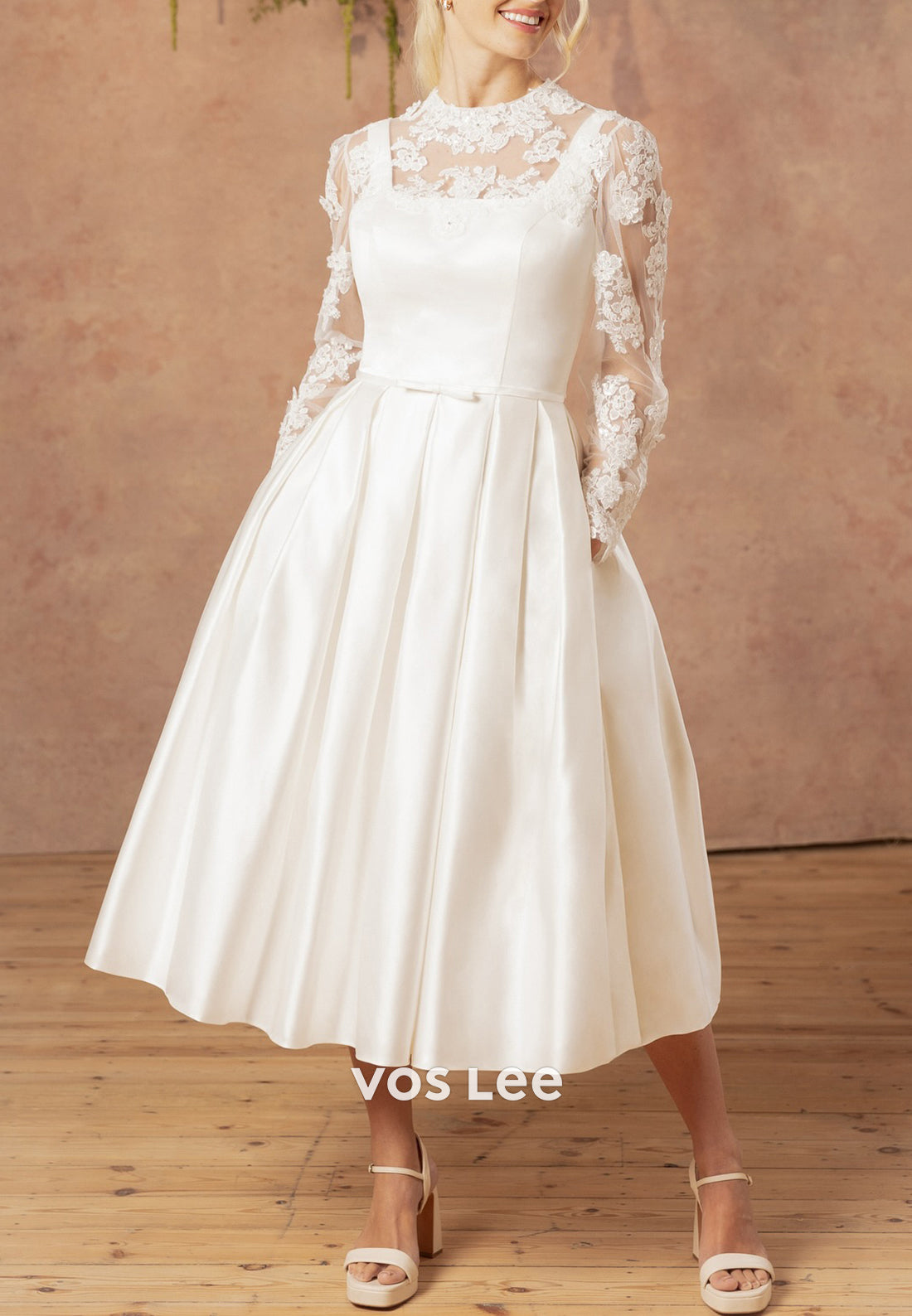 A-Line Illusion Neck Appliques Lace Pleated Wedding Dresses with Pockets