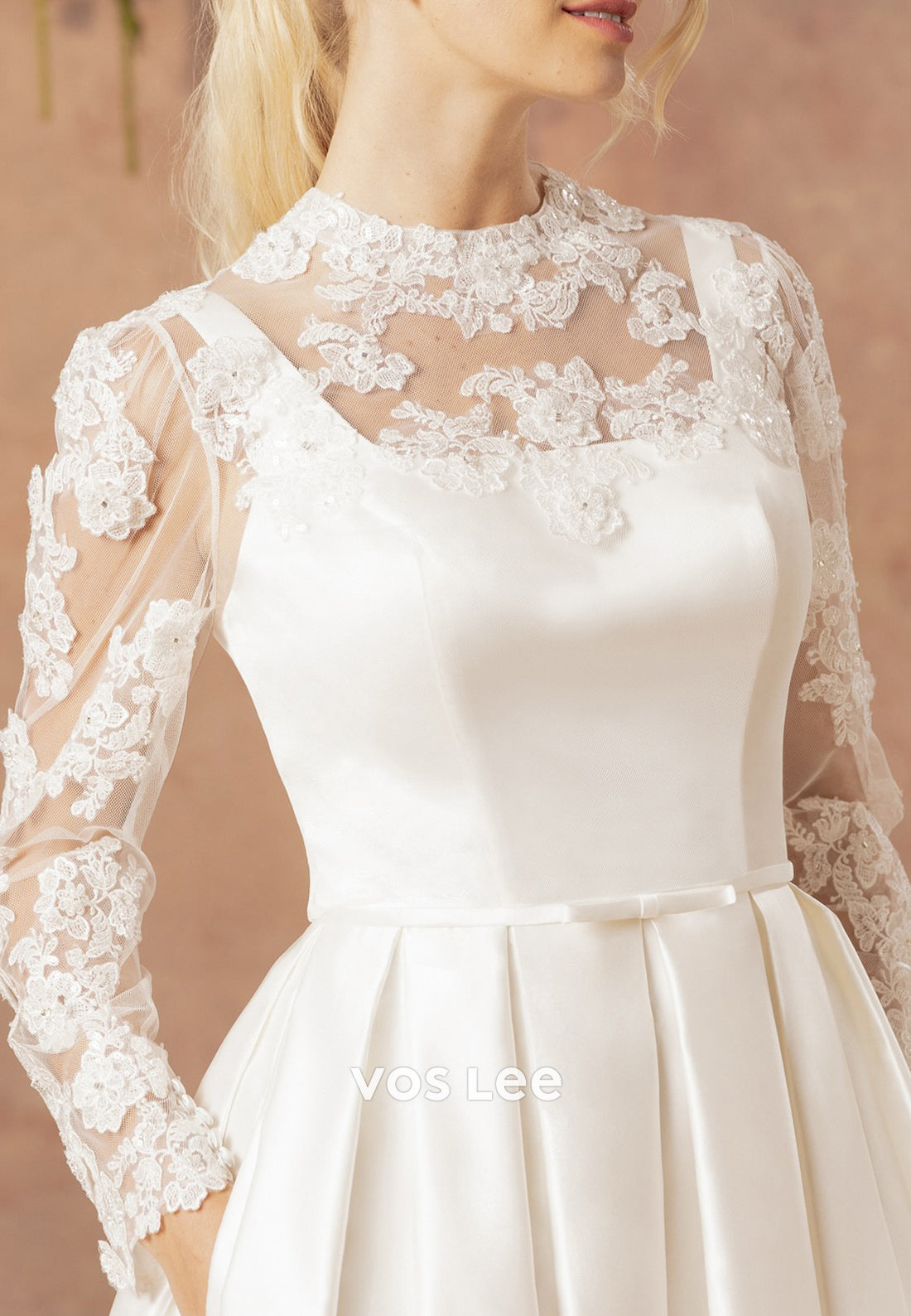 A-Line Illusion Neck Appliques Lace Pleated Wedding Dresses with Pockets