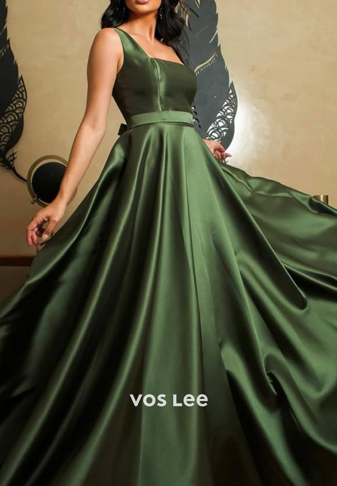 Gorgeous & Charming A-Line Square Pleated Evening Dresses with Court Train