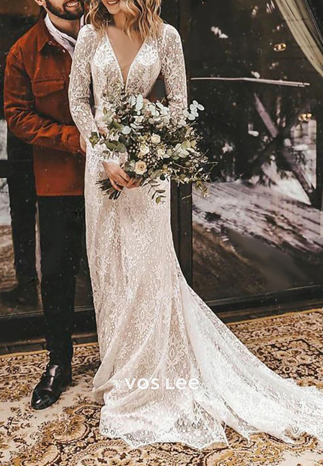 Long Sleeve V Neck Appliques Lace Beach Sheath Wedding Dresses with Sweep Train