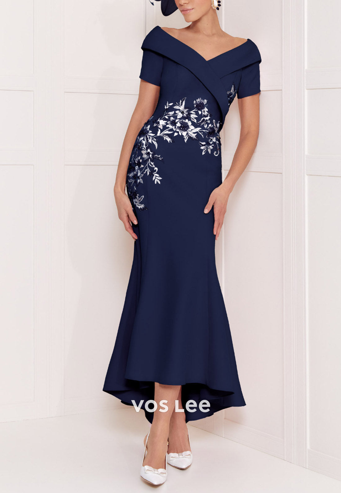 Short Sleeve V Neck Tea-Length Floral Embroidered Mermaid Mother of Bride Dresses