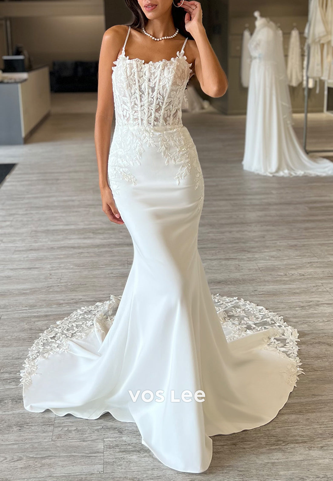 Spaghetti Straps Scoop Appliques Lace Mermaid Wedding Dresses with Sweep Train