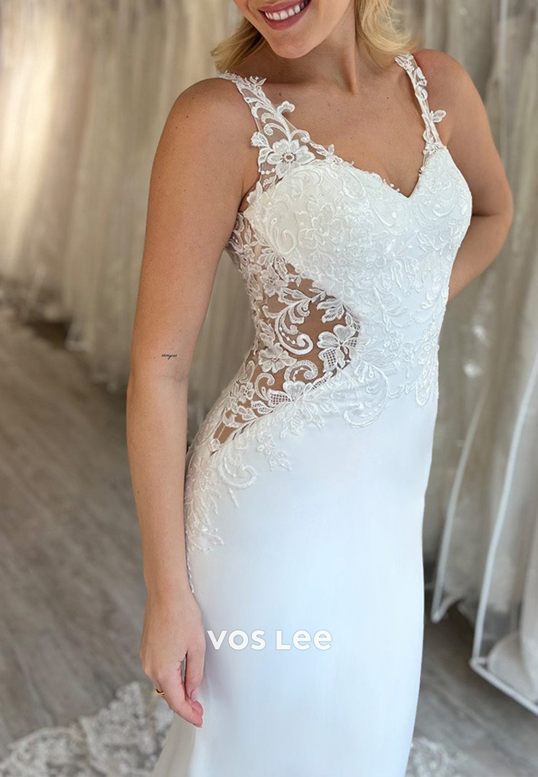 Illusion & Sheer V Neck Appliques Lace Mermaid Wedding Dresses with Sweep Train