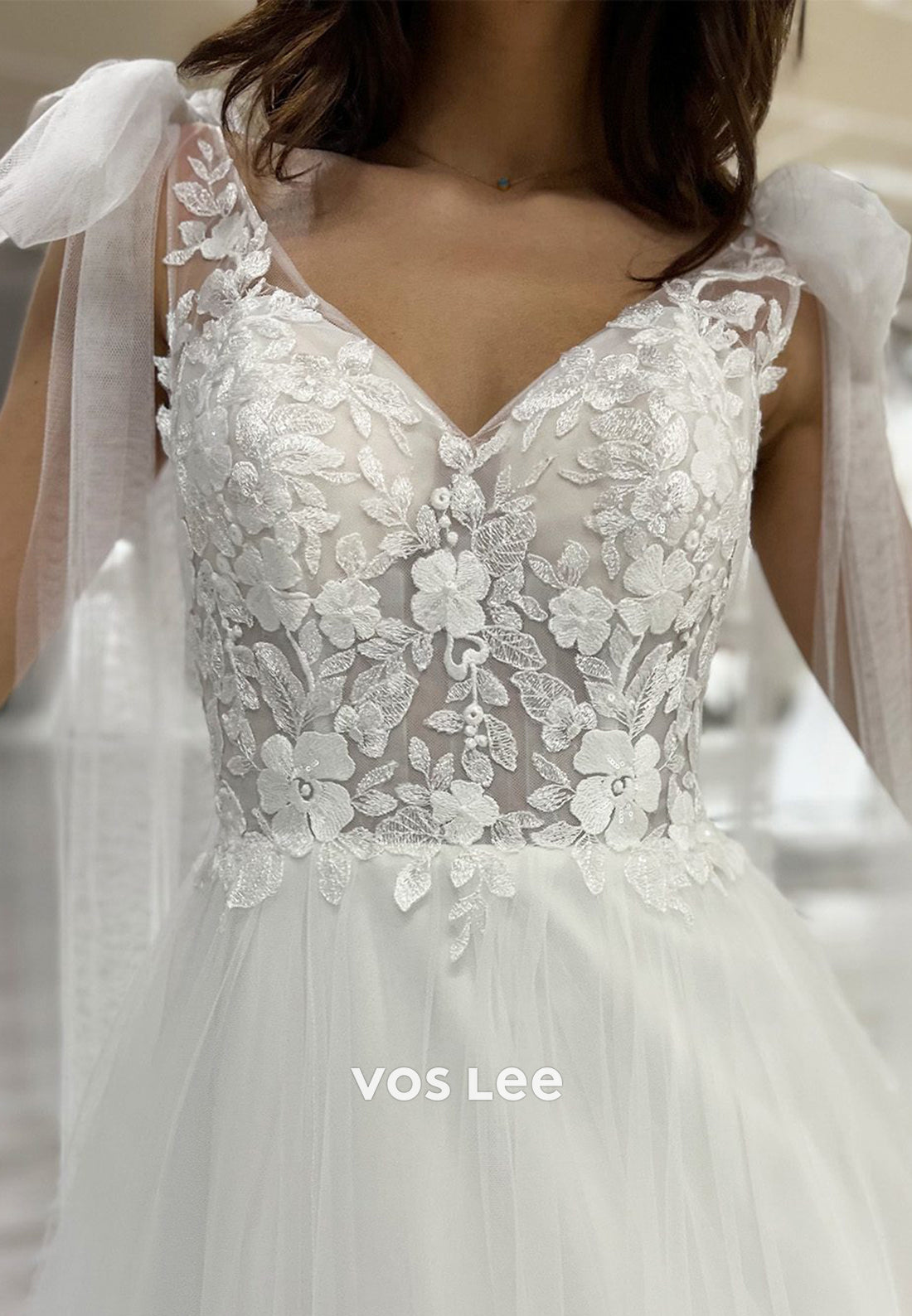A-Line V Neck Appliques Lace Bowknot Pleated Wedding Dresses with Court Train