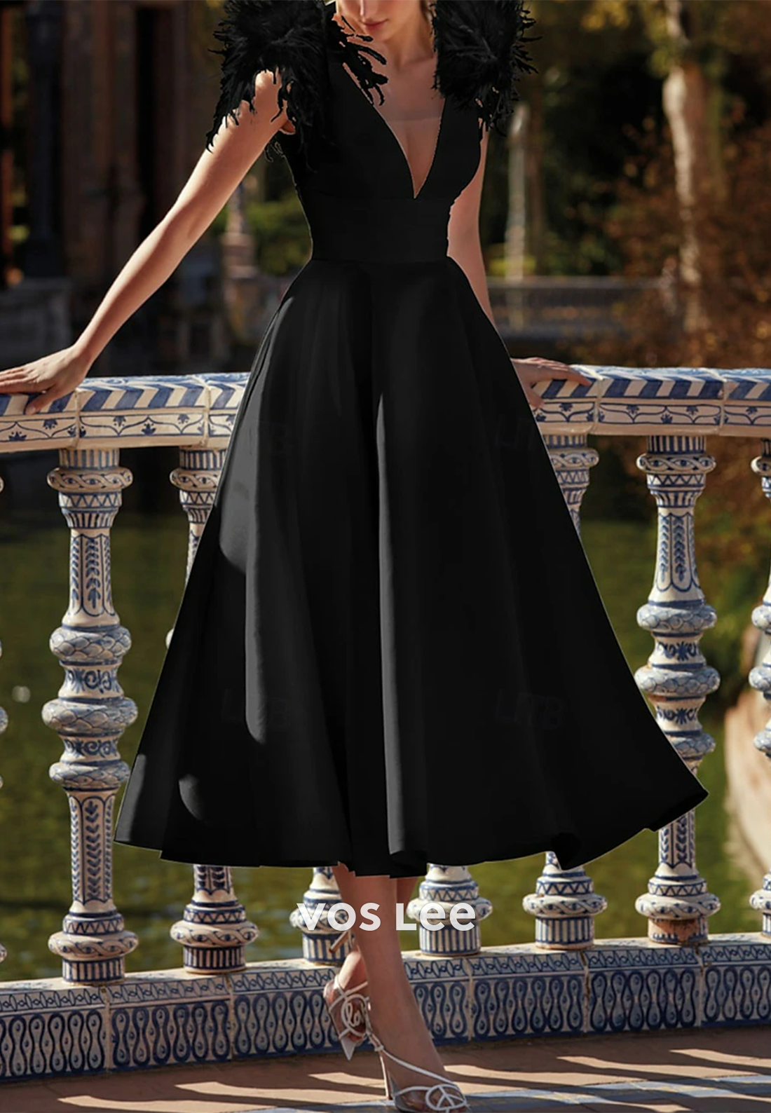 A-Line Low V-Neck Pleated feather Sexy Evening Dress Midi Dresses