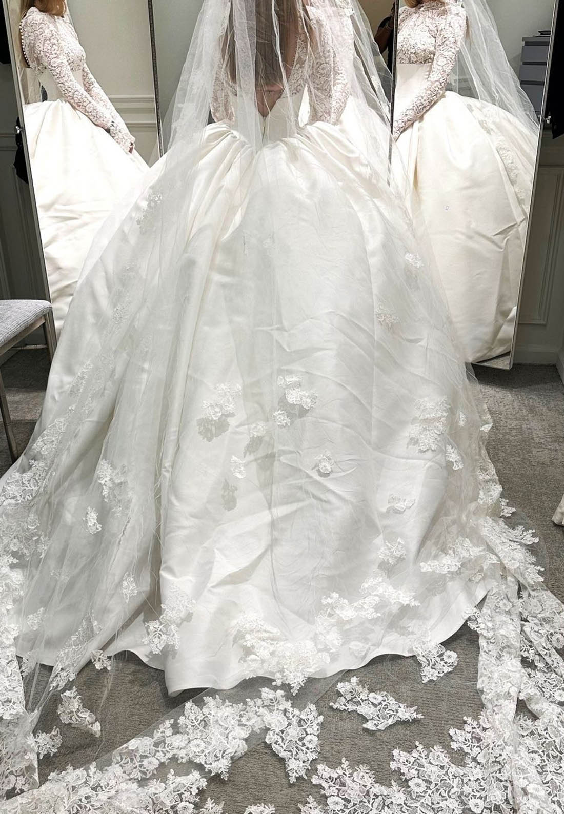 Charming Long Sleeves High Neck A-Line Wedding Dress