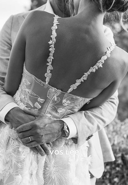 A-Line Spaghetti Straps Appliques Lace Beach Pleated Wedding Dresses with Court Train