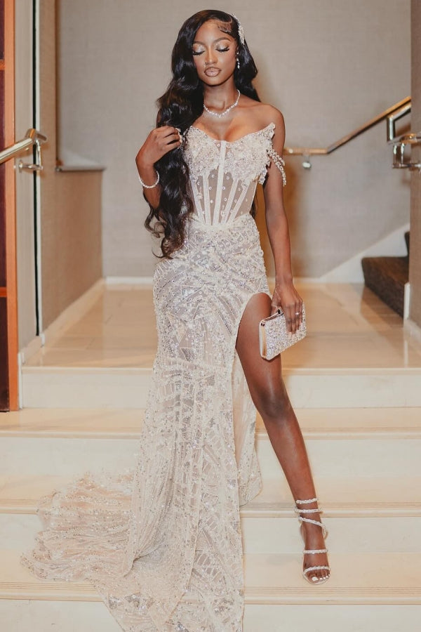 Gorgeous White Sweetheart Lace Side Slit Appliques Prom Dress