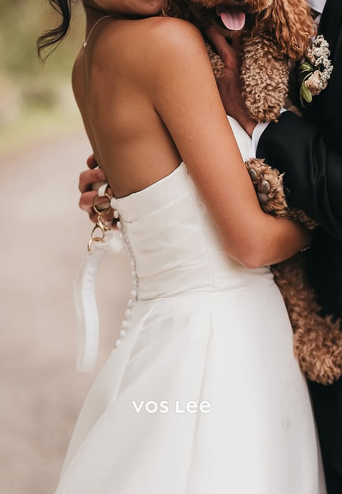 Simple A-Line Strapless Scoop Ruched Wedding Dresses with Court Train