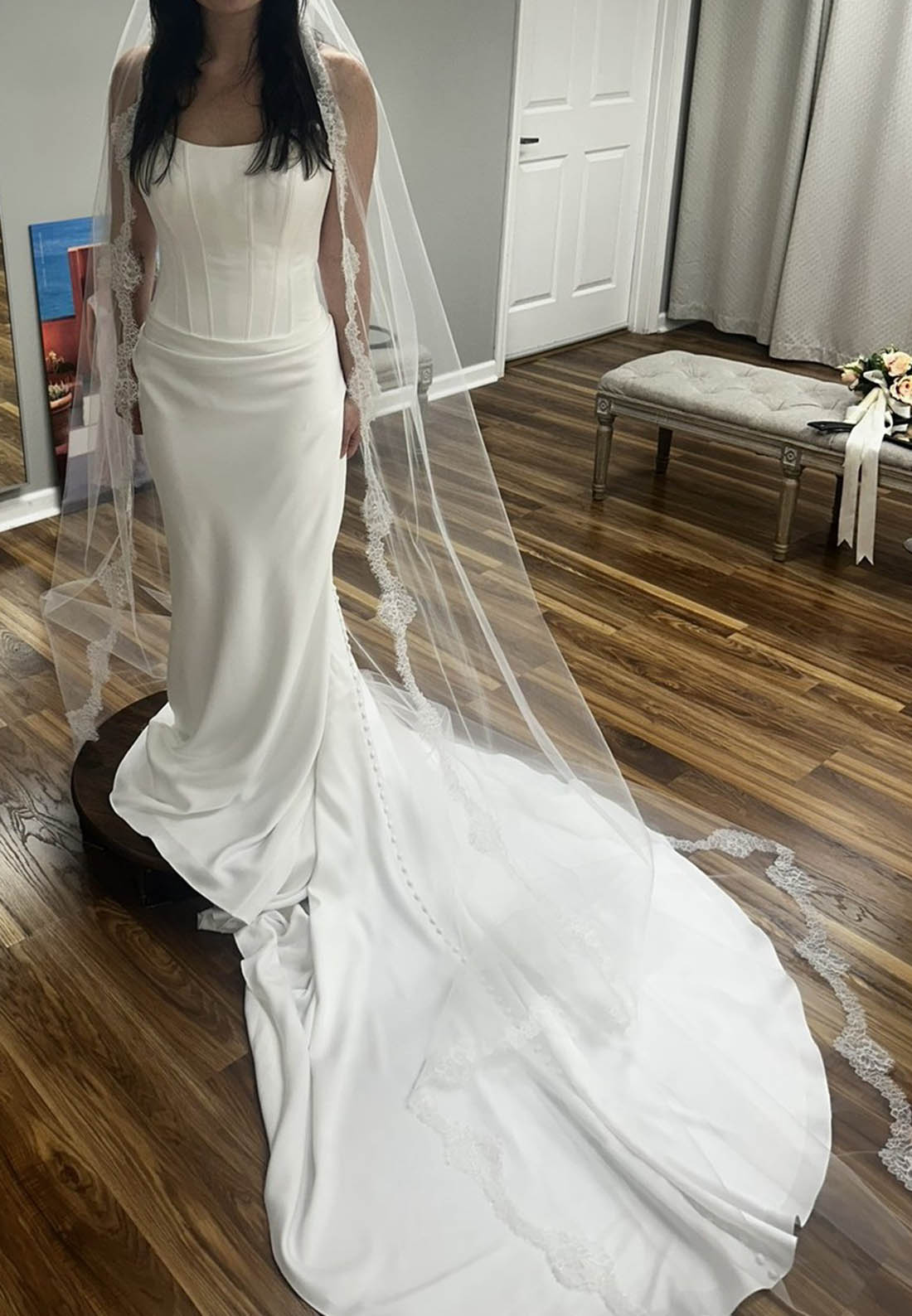 Simple Scoop Sleeveless Satin Wedding Dress