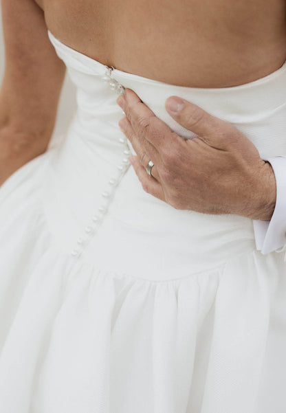 Simple Sleeveless Strapless A-Line Wedding Dress