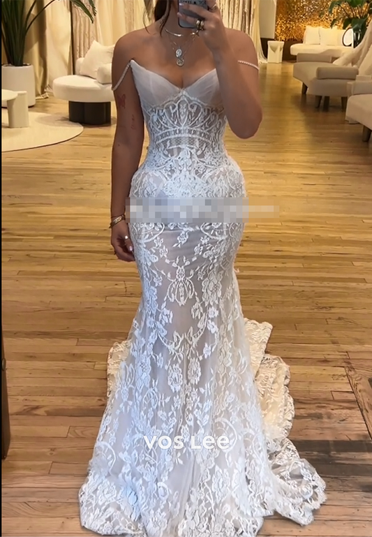 Spaghetti Straps V Neck Appliques Lace Mermaid Wedding Dresses with Sweep Train